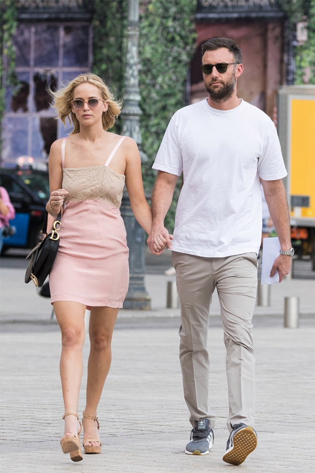 Jennifer Lawrence And Cooke Maroney: Photos Confirm Couple's Recent Outing Amidst Baby News Jennifer Lawrence And Cooke Maroney: Photos Confirm Couple's Recent Outing Amidst Baby News