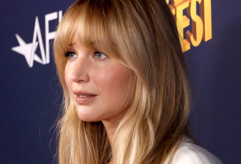 Jennifer Lawrence: Aparição Magra Após Rumores De Segundo Filho Jennifer Lawrence: Aparição Magra Após Rumores De Segundo Filho
