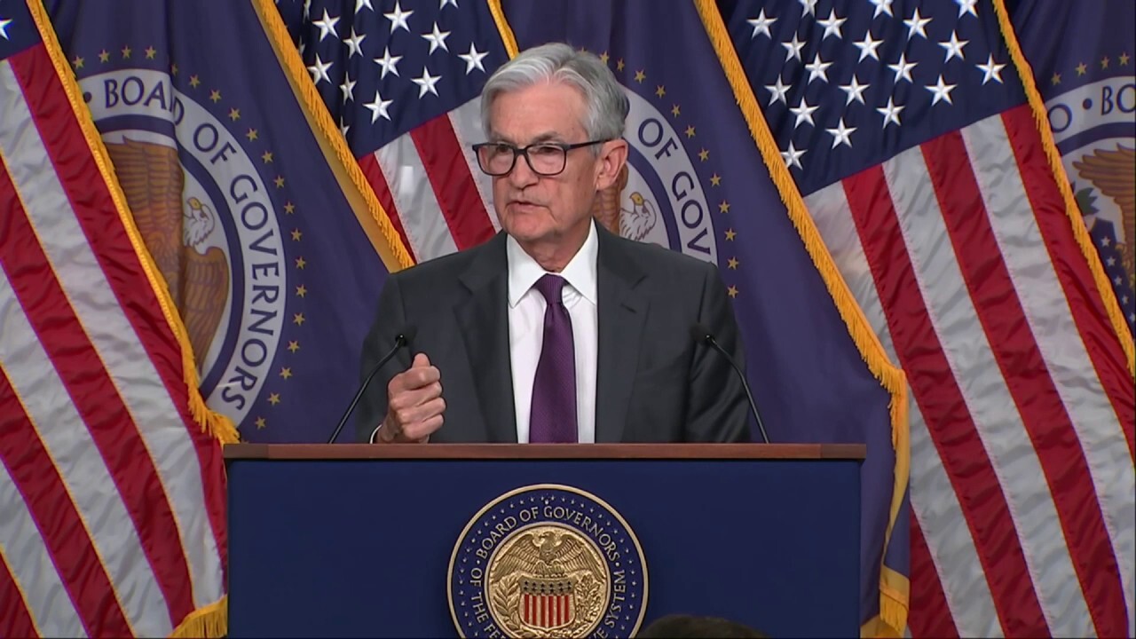 Jerome Powell On Tariffs: A Threat To Fed Goals?