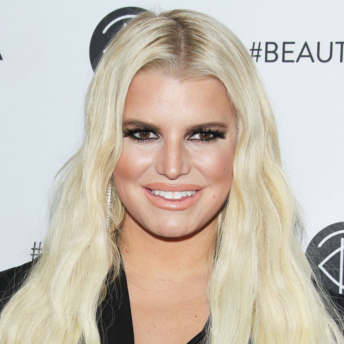 Jessica Simpson Delights Fans With Post-Hiatus Performance Jessica Simpson Delights Fans With Post-Hiatus Performance
