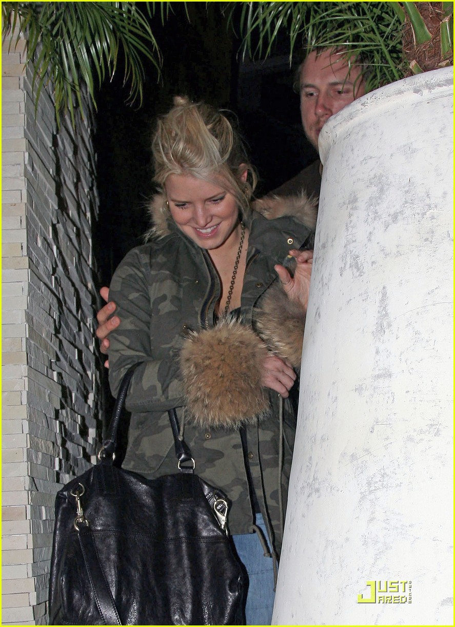 Jessica Simpson's Latest Song Suggests Trouble In Paradise With Eric Johnson Jessica Simpson's Latest Song Suggests Trouble In Paradise With Eric Johnson