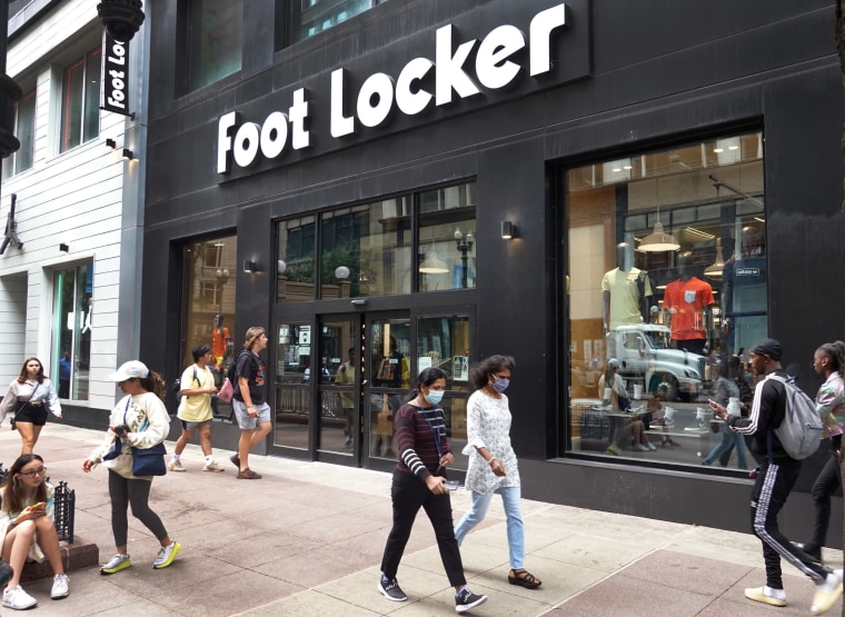 Jim Cramer's Foot Locker (FL) Investment: A Winning Stock? Jim Cramer's Foot Locker (FL) Investment: A Winning Stock?