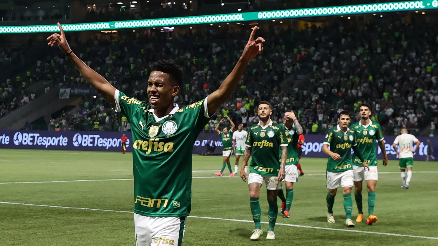 Jogador Do Palmeiras, Estêvão, Sofre Mal-Estar E É Substituído Em Jogo De Altitude Jogador Do Palmeiras, Estêvão, Sofre Mal-Estar E É Substituído Em Jogo De Altitude
