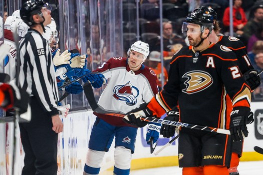 Johnston's Speedy Goal Propels Stars To Win Over Avalanche In Game 4