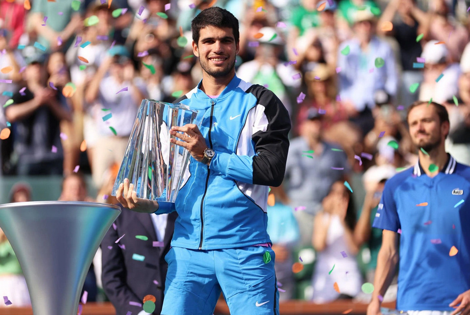 Kiều Nữ 17 Tuổi Người Nga Lập Kỳ Tích Vô Địch Indian Wells Kiều Nữ 17 Tuổi Người Nga Lập Kỳ Tích Vô Địch Indian Wells