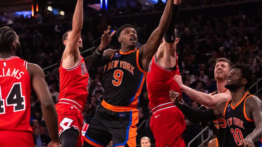 Knicks Edge Bulls In Double Overtime Thriller Knicks Edge Bulls In Double Overtime Thriller