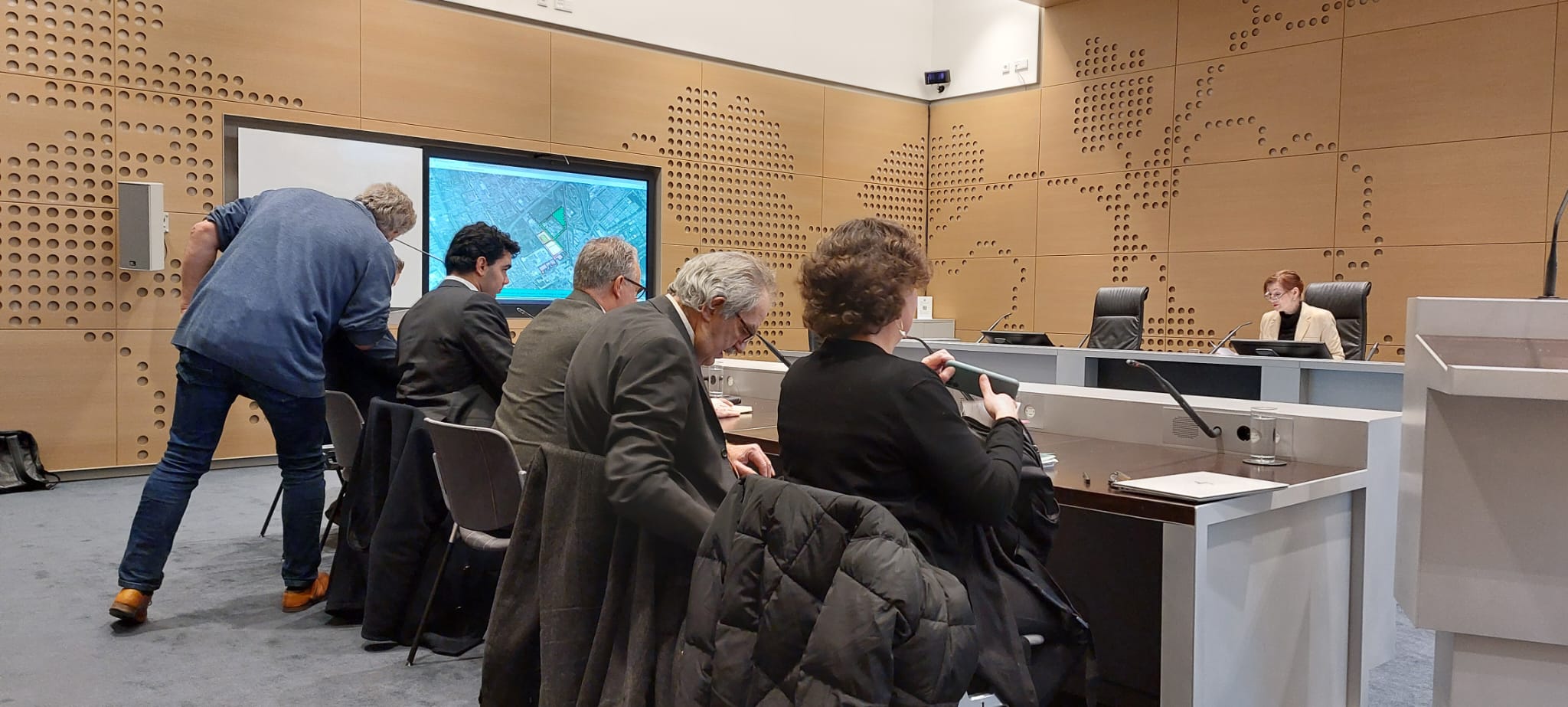 Kort Geding Kampen Vs. Enexis: Stroomproblemen Bij Duurzaam Schoolgebouw Kort Geding Kampen Vs. Enexis: Stroomproblemen Bij Duurzaam Schoolgebouw