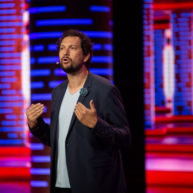 L'humoriste Eric Antoine De Nouveau En Couple Après Sa Séparation L'humoriste Eric Antoine De Nouveau En Couple Après Sa Séparation