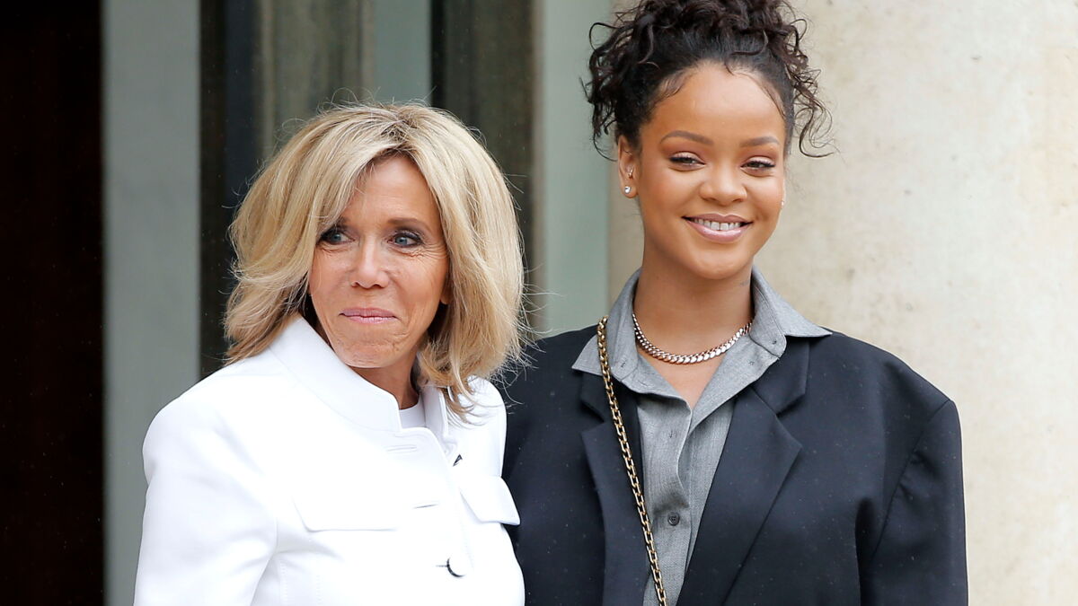 L'intimité D'Emmanuel Et Brigitte Macron : Confidences Après Des Années De Mariage L'intimité D'Emmanuel Et Brigitte Macron : Confidences Après Des Années De Mariage