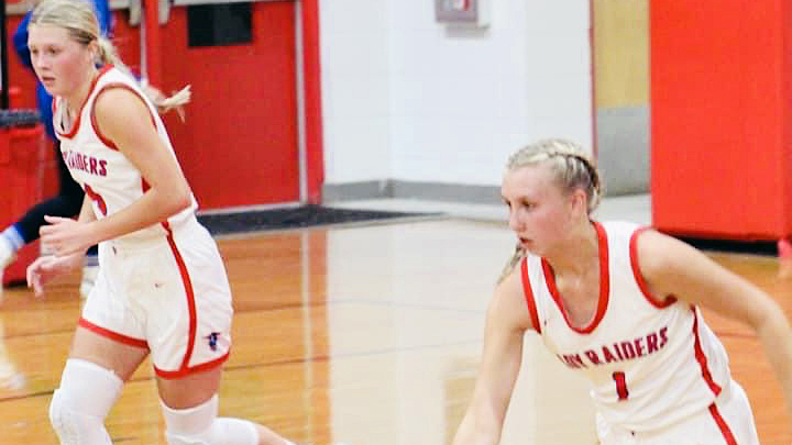 Lady Raiders Suffer Home Loss To Cincinnati, 59-56 Lady Raiders Suffer Home Loss To Cincinnati, 59-56