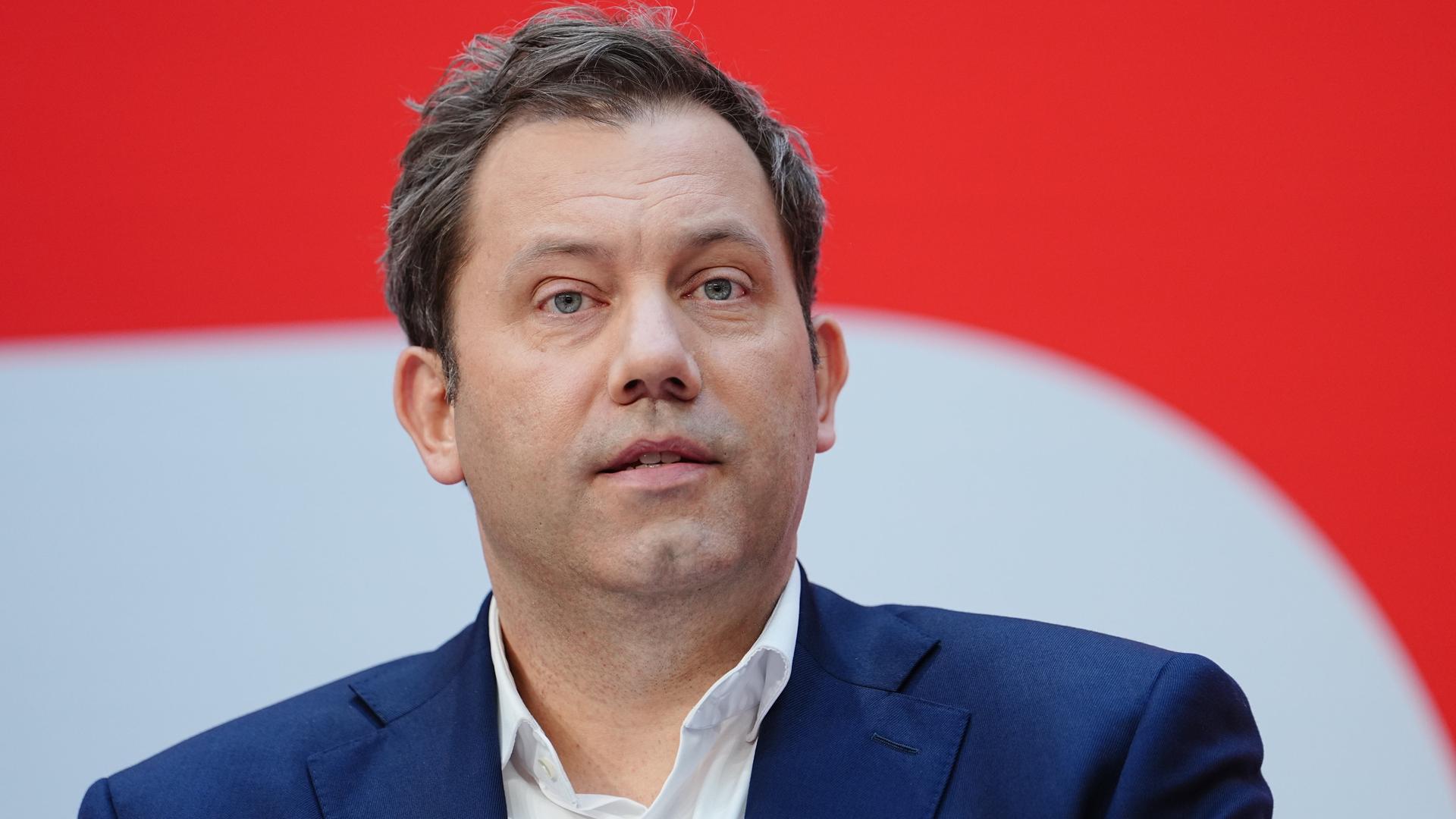 Lars Klingbeil: Die SPD Wählt Einen Neuen Fraktionsvorsitzenden Lars Klingbeil: Die SPD Wählt Einen Neuen Fraktionsvorsitzenden
