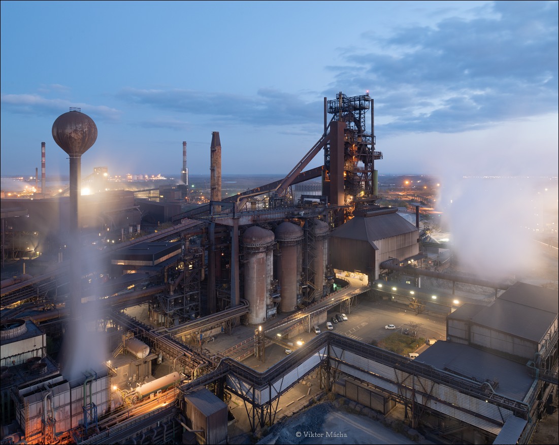 Laurent Jacobelli Et ArcelorMittal:  Focus Sur La Russie Le 9 Mai 2025