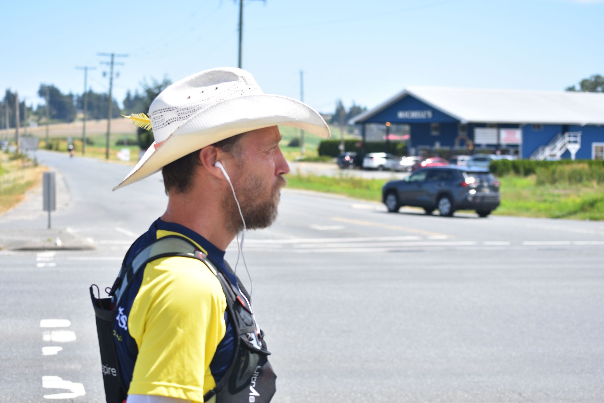 Man Breaks Australian Cross-Country Running Record Man Breaks Australian Cross-Country Running Record