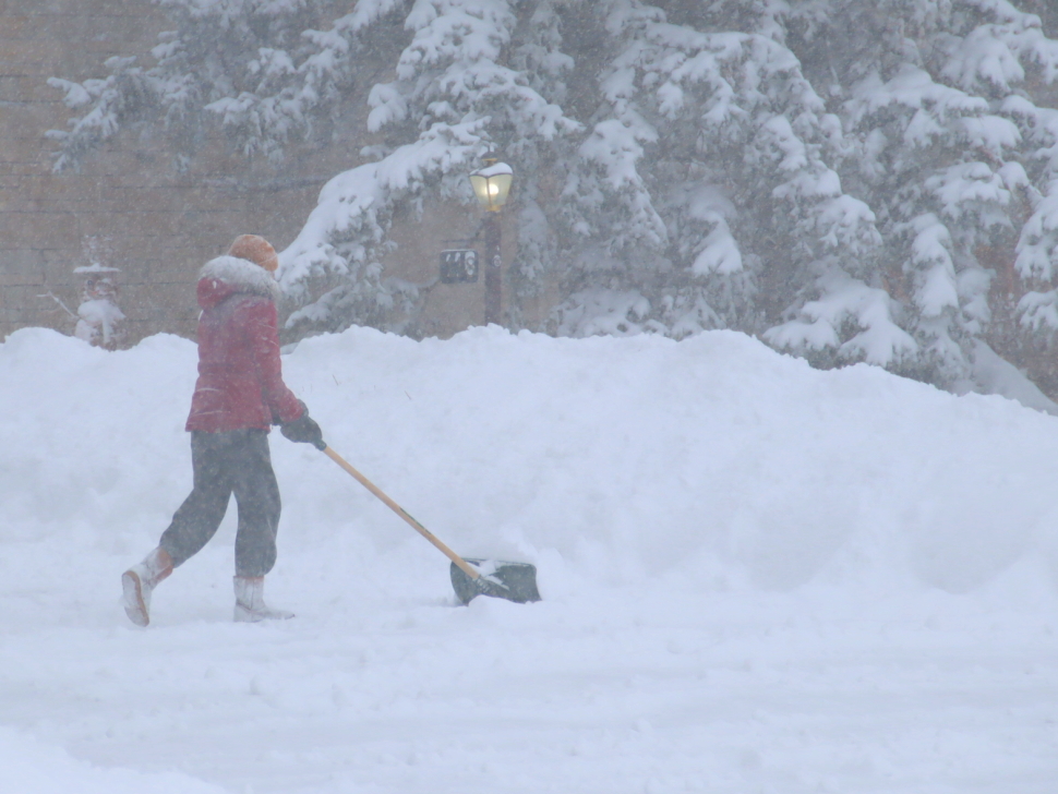 Manitoba Snowfall Warning: 10-20 Cm Expected Tuesday Manitoba Snowfall Warning: 10-20 Cm Expected Tuesday