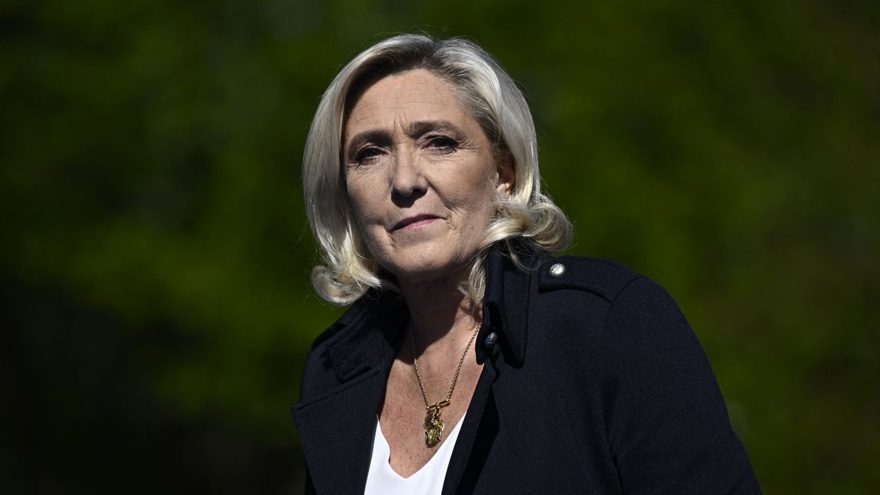 Marine Le Pen Condamnée : 5 Ans D'Inéligibilité Et Les Réactions Politiques Marine Le Pen Condamnée : 5 Ans D'Inéligibilité Et Les Réactions Politiques