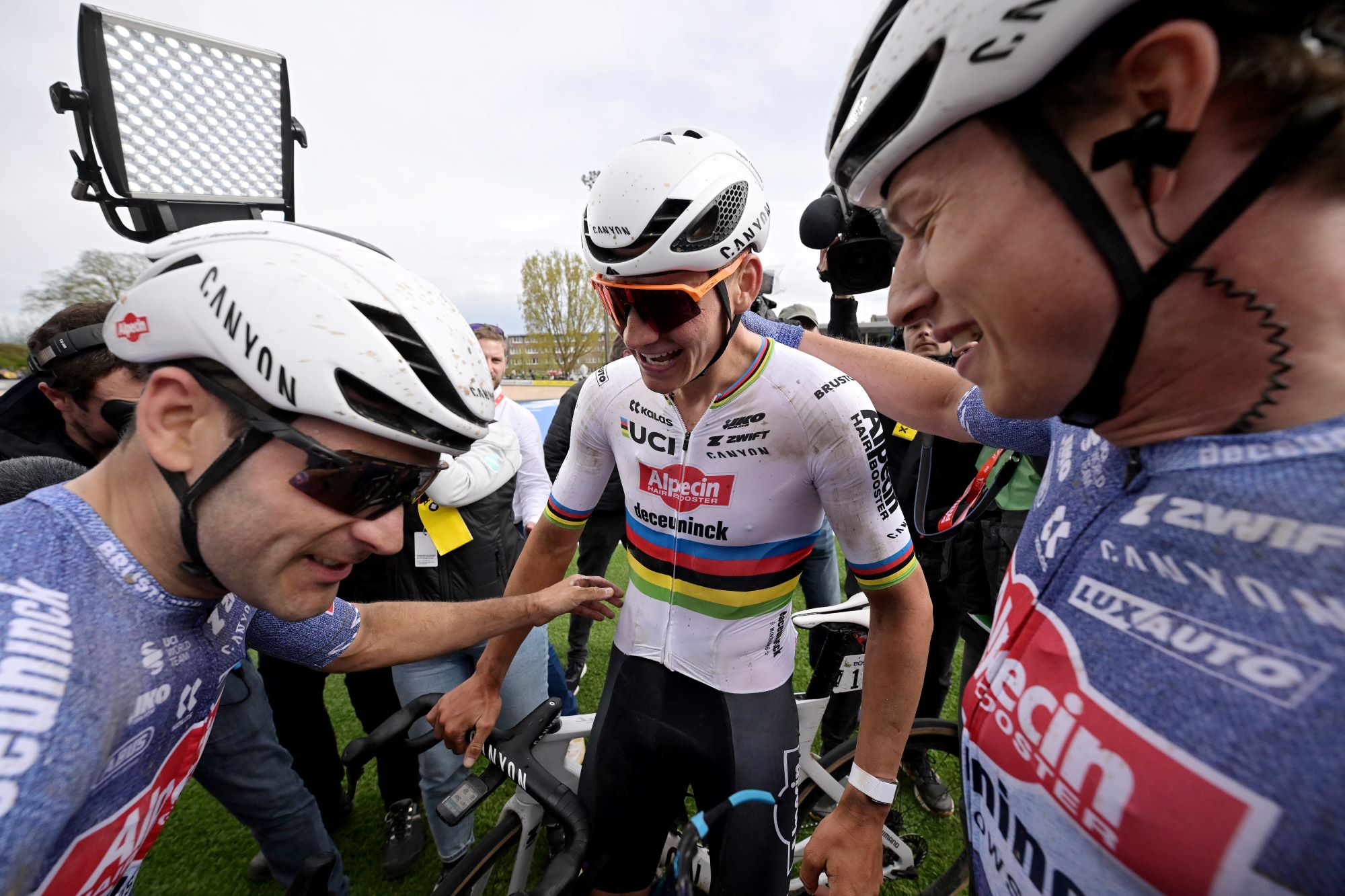 Mathieu Van Der Poel: Bottle Attack At Paris-Roubaix, Demands Legal Action