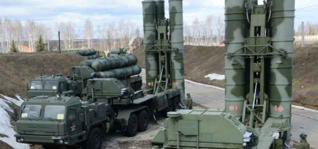 Medvedev: La Terapia Della Russofobia E L'Impiego Di Missili, Anche Nucleari