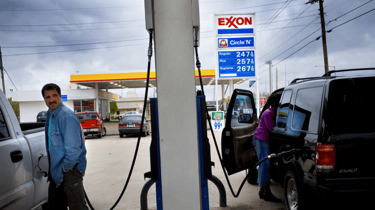 Memorial Day Weekend Gas Prices: Lowest In Decades? Memorial Day Weekend Gas Prices: Lowest In Decades?