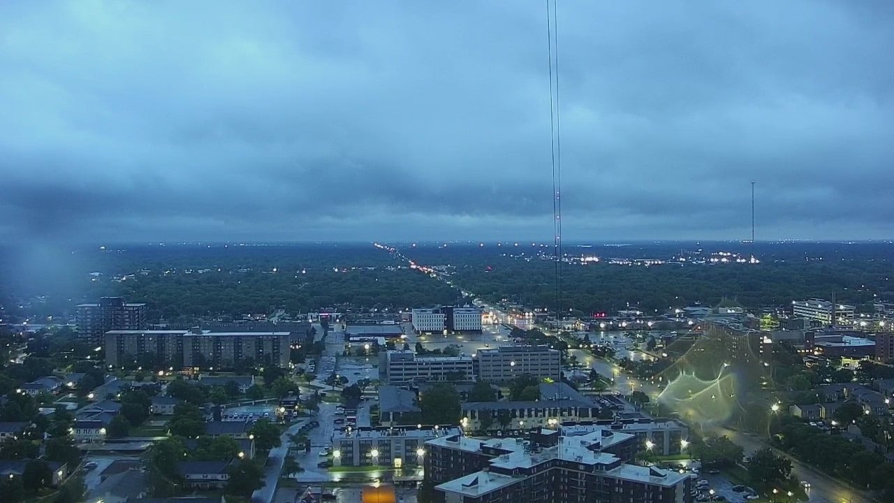 Metro Detroit Weather: Sunny Monday After Cloudy Start