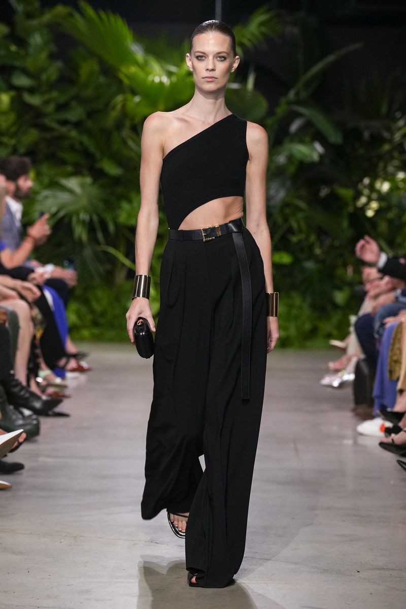 Michael Kors Debuts Exclusive Amazon Line, Featuring Suki Waterhouse Michael Kors Debuts Exclusive Amazon Line, Featuring Suki Waterhouse