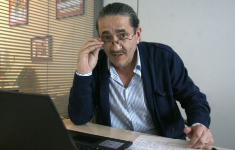 Mirel Curea Și Impactul Politicii Asupra Perspectivelor