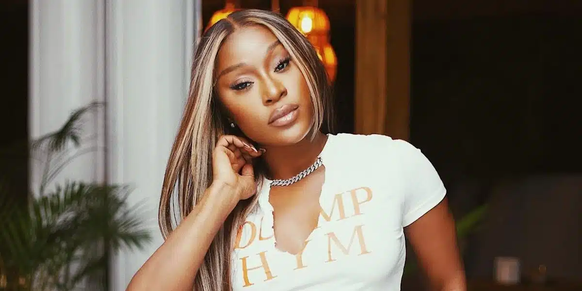 Mona Gucci Vs. TikTok Fame: Asantewaa, Efia Odo, And The Celebrity Debate Mona Gucci Vs. TikTok Fame: Asantewaa, Efia Odo, And The Celebrity Debate