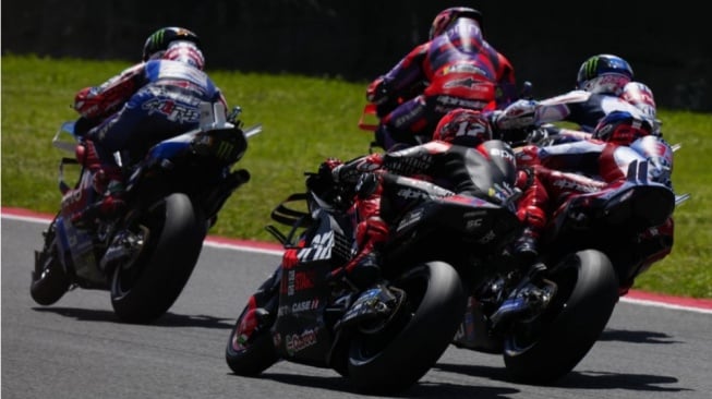 MotoGP Silverstone: Jadwal, Klasemen, Dan Prediksi Balapan - Marquez Di Puncak?