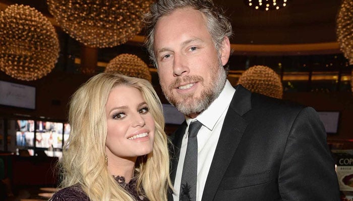 Navigating Heartbreak: Jessica Simpson's Experience With Divorce Navigating Heartbreak: Jessica Simpson's Experience With Divorce
