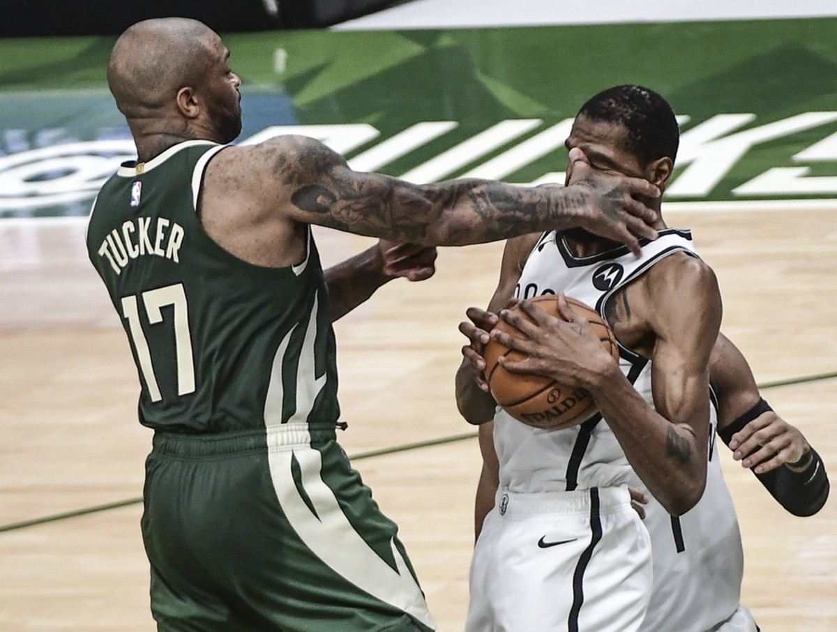NBA Playoffs: Bucks And Pacers Involved In Heated Altercation NBA Playoffs: Bucks And Pacers Involved In Heated Altercation