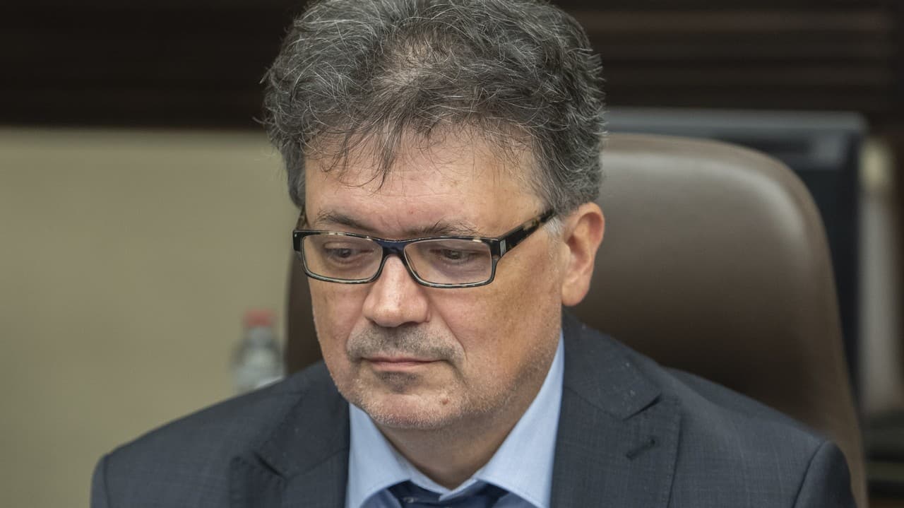 Nemecko: Hromadné Prepúšťanie V Reakcii Na Hospodársku Krízu (HNonline.sk) Nemecko: Hromadné Prepúšťanie V Reakcii Na Hospodársku Krízu (HNonline.sk)