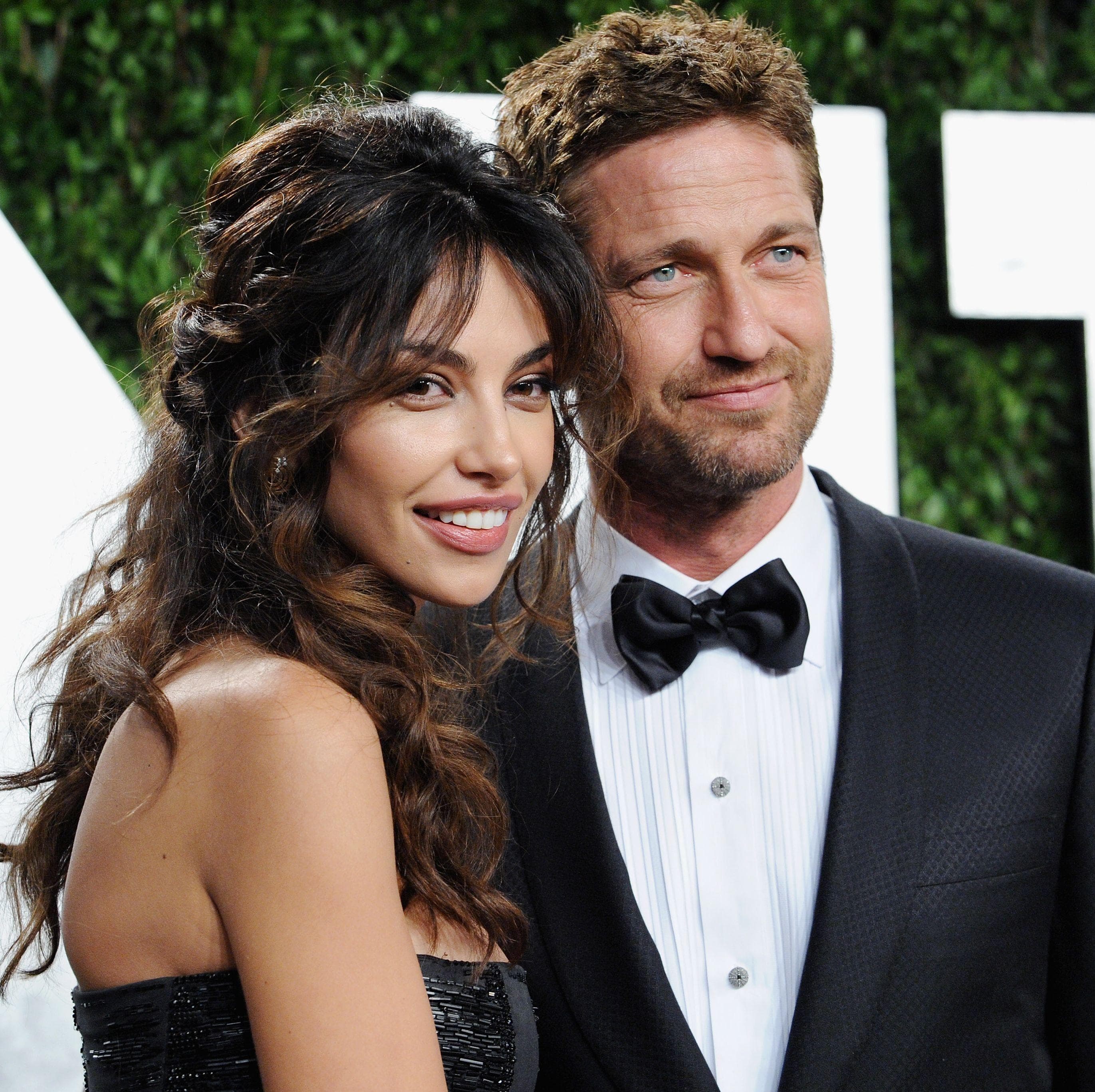 Nepo Baby Actress And Gerard Butler: A Mother-Daughter Hollywood Moment