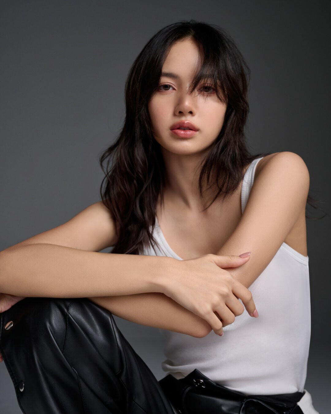 Netflix's New Drama Series: A White Lotus Star And Oscar Winner Lead The Cast Netflix's New Drama Series: A White Lotus Star And Oscar Winner Lead The Cast