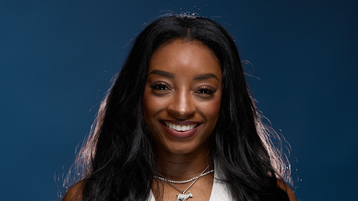 New Look! Simone Biles Shows Off Hair Transformation In Romantic Photos With Jonathan Owens New Look! Simone Biles Shows Off Hair Transformation In Romantic Photos With Jonathan Owens