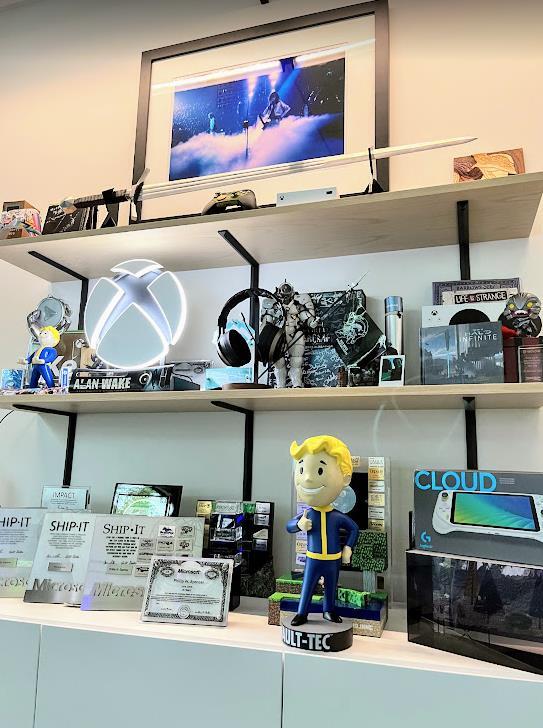 New Xbox Handheld Collaboration Between Microsoft And Asus? Leaked Photos Suggest So New Xbox Handheld Collaboration Between Microsoft And Asus? Leaked Photos Suggest So