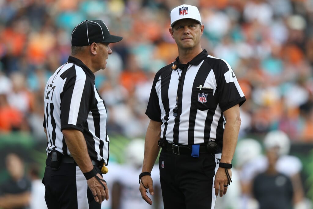 NHL Referees: The Rise Of The Apple Watch NHL Referees: The Rise Of The Apple Watch