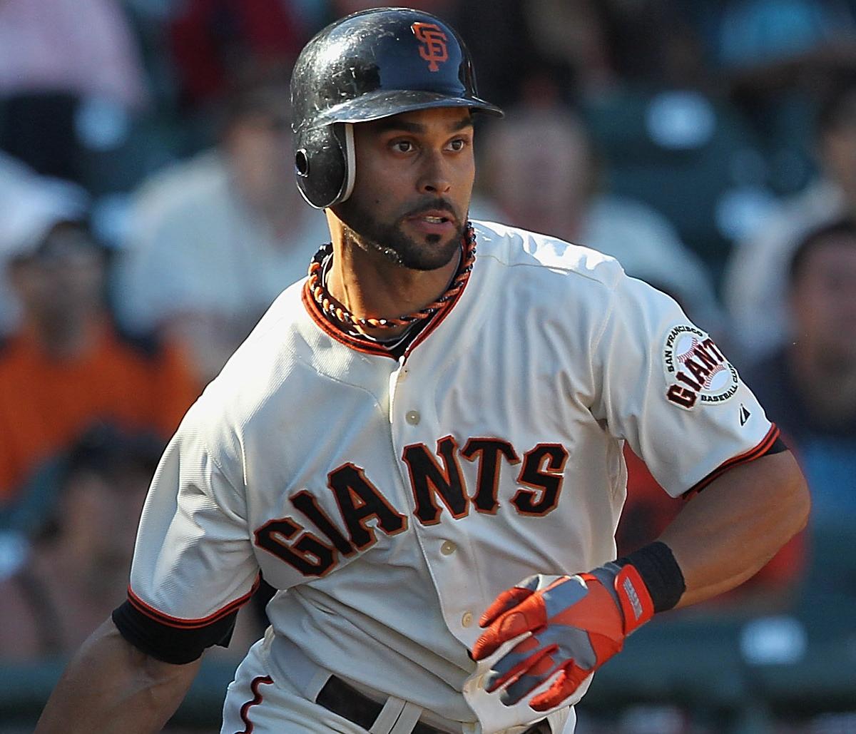 NL West Report: Giants Lead, Suárez's 4 HR Game, Rockies Struggle NL West Report: Giants Lead, Suárez's 4 HR Game, Rockies Struggle