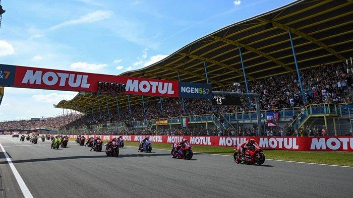 Nonton Live: Race Sprint MotoGP Inggris Pukul 20.00 WIB Nonton Live: Race Sprint MotoGP Inggris Pukul 20.00 WIB