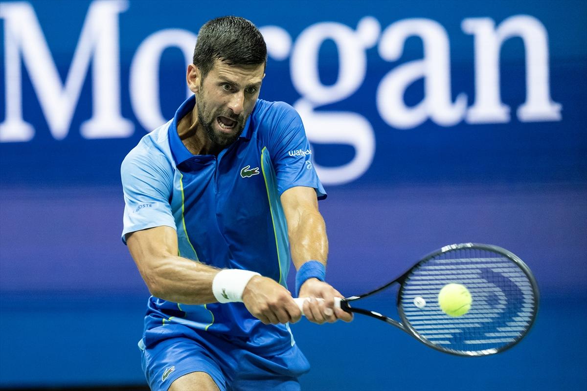 Novak Djokovic: Kortlarda Zirvenin Yenilmez Kralı Novak Djokovic: Kortlarda Zirvenin Yenilmez Kralı