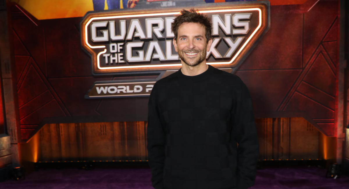 NYC Late Night Filming: Bradley Cooper And Will Arnett Capture In New Photos From NYC Late Night Filming: Bradley Cooper And Will Arnett Capture In New Photos From