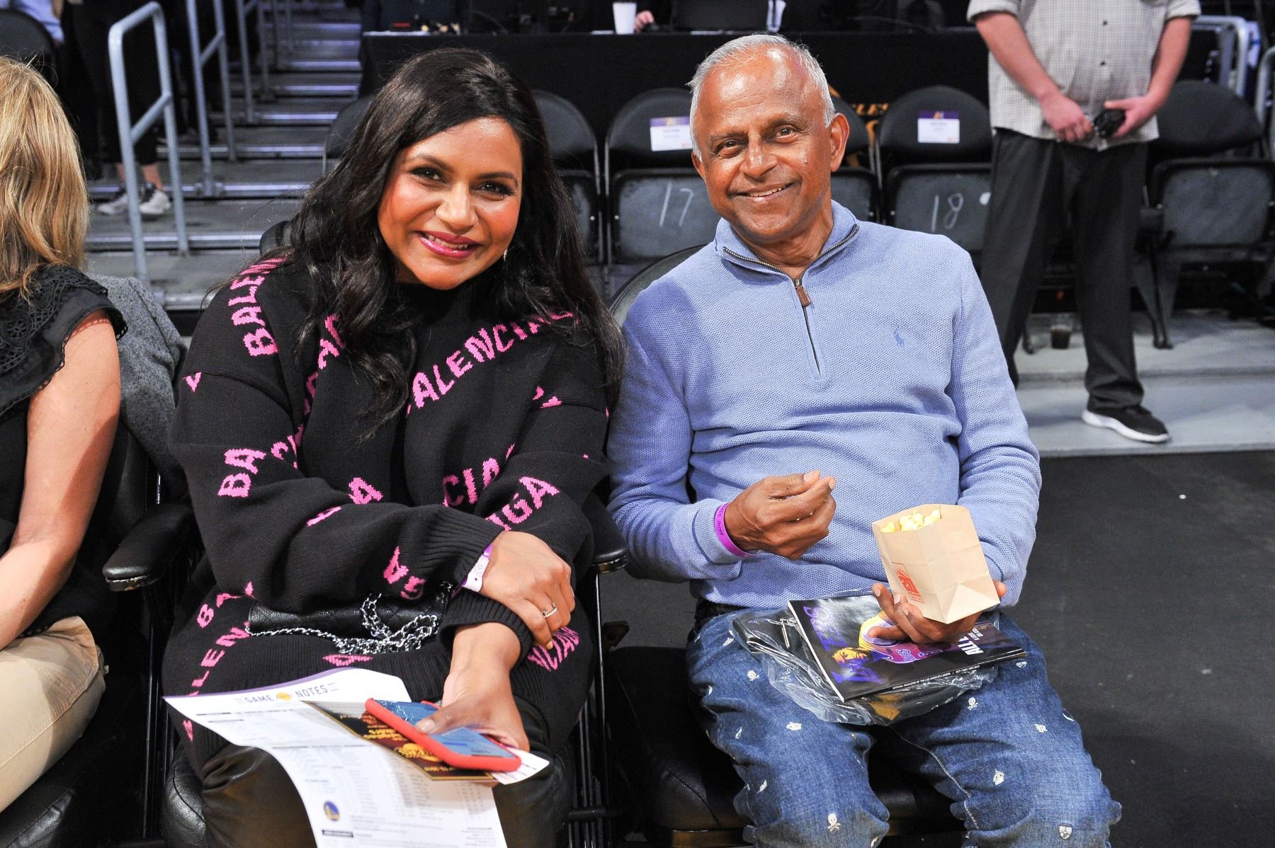 O Relacionamento Secreto De Mindy Kaling Com Ex-colega De The Office: A Verdade Revelada O Relacionamento Secreto De Mindy Kaling Com Ex-colega De The Office: A Verdade Revelada