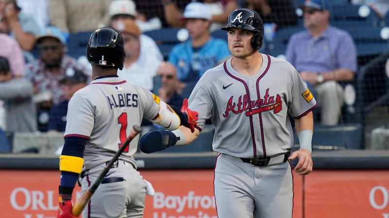 Padres Defeat Braves: Gurriel's Clutch Pinch-Hit RBI