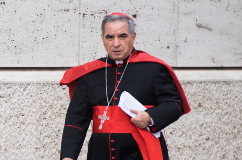 Papa Francesco E Cardinale Becciu: Le Dimissioni Sono Premature?