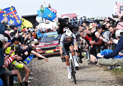 Paris-Roubaix: Spectator Who Threw Bottle At Van Der Poel Turns Himself In