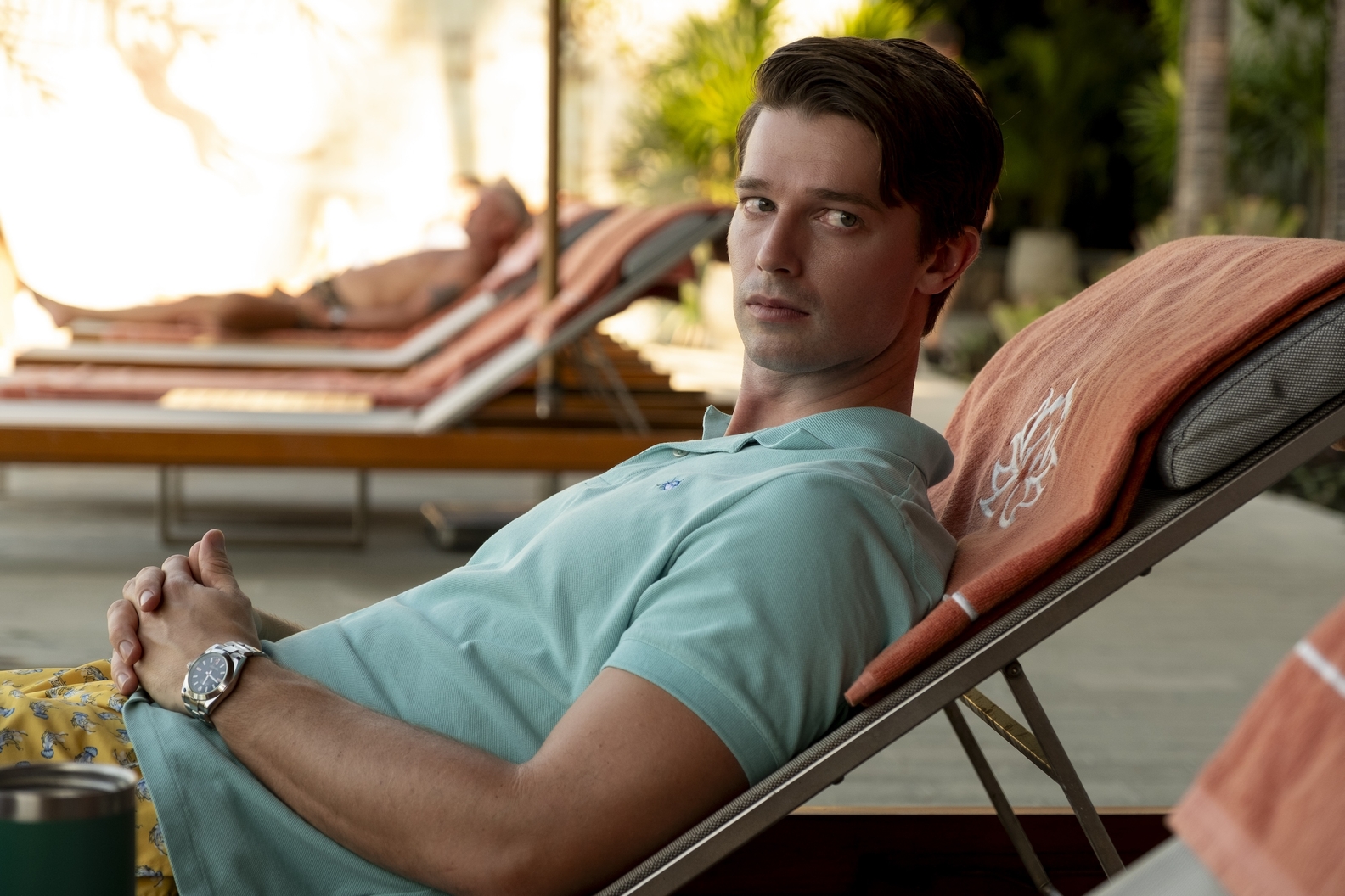 Patrick Schwarzenegger's White Lotus Role: Hard Work And Nepotism Debate Patrick Schwarzenegger's White Lotus Role: Hard Work And Nepotism Debate