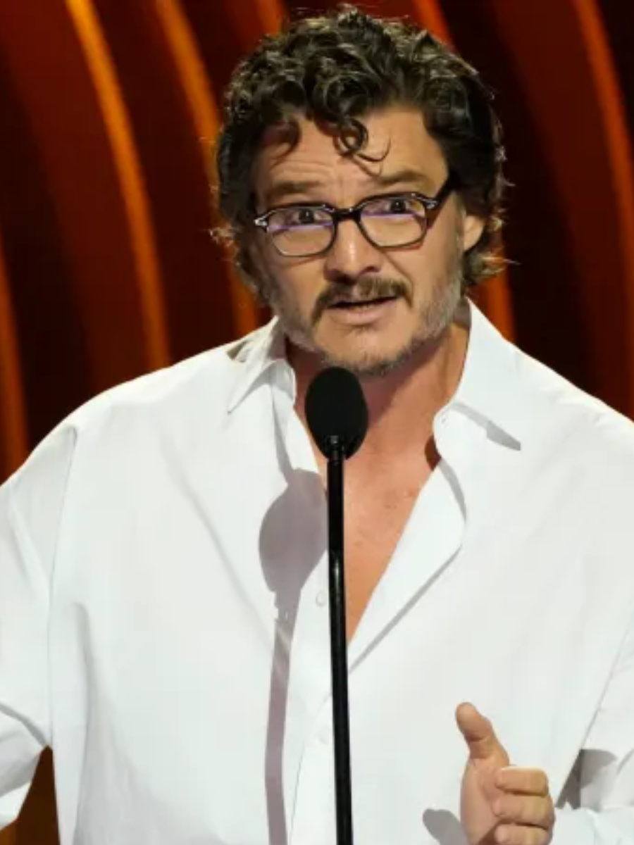 Pedro Pascal On Jennifer Aniston: Pedro Pascal On Jennifer Aniston: