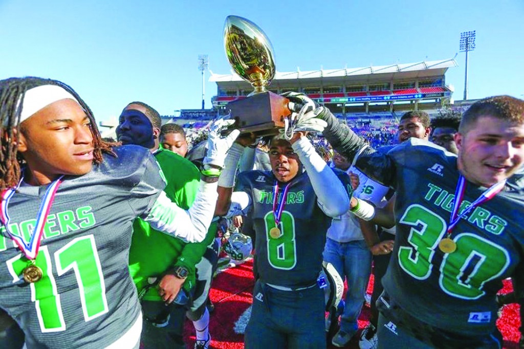 Pegula Defeats Collins To Win Charleston Title Pegula Defeats Collins To Win Charleston Title