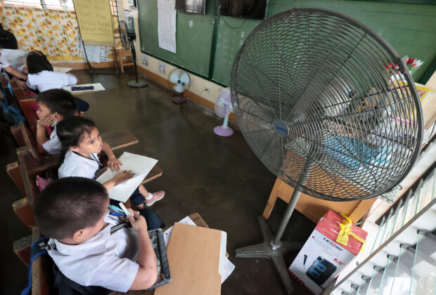 Philippine Capital: Schools Shut Down Due To Extreme Heat Philippine Capital: Schools Shut Down Due To Extreme Heat
