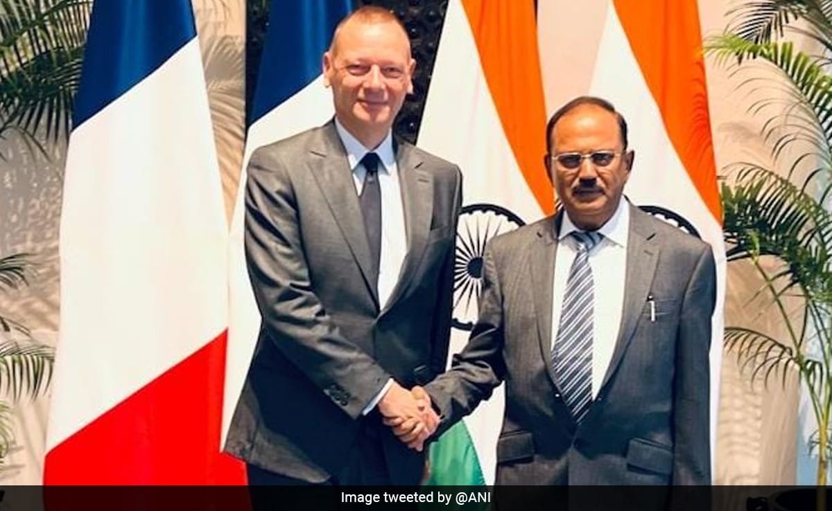 PM Modi's France Engagement: AI Focus And Business Leaders' Meeting PM Modi's France Engagement: AI Focus And Business Leaders' Meeting