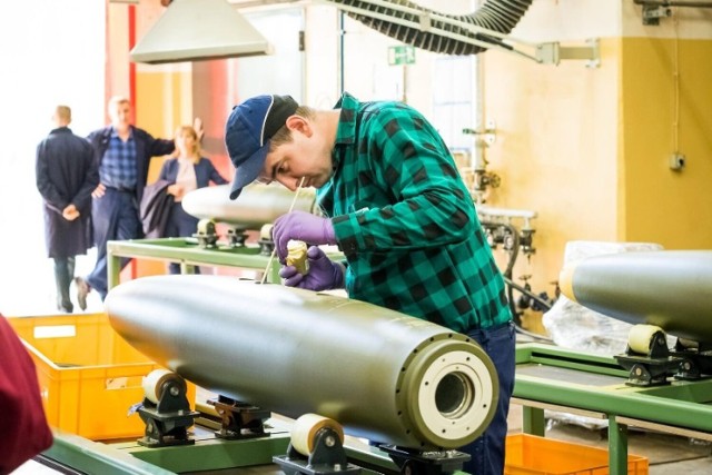 Polski Nitro-Chem: Bezpieczeństwo I Jakość Produkcji Trotylu Polski Nitro-Chem: Bezpieczeństwo I Jakość Produkcji Trotylu