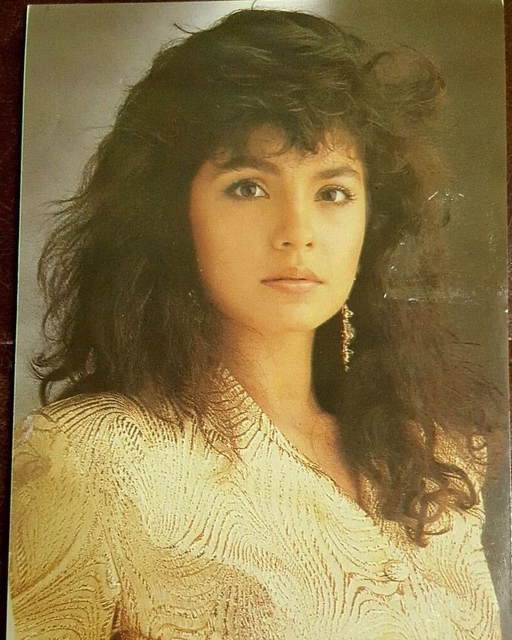 Pooja Bhatt's Bold Style: Inspired By Demi Moore's Groundbreaking 1991 Photoshoot Pooja Bhatt's Bold Style: Inspired By Demi Moore's Groundbreaking 1991 Photoshoot